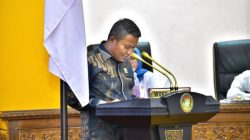 Juru Bicara Fraksi PPP PKS Sampaikan Pandangan Umum Pada Paripurna Terhadap LKPJ Bupati Kampar 2024