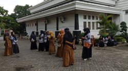 Puluhan Guru Honorer Swasta dan Negeri Datangi Balai Bupati Kampar, Ini Harapan Mereka